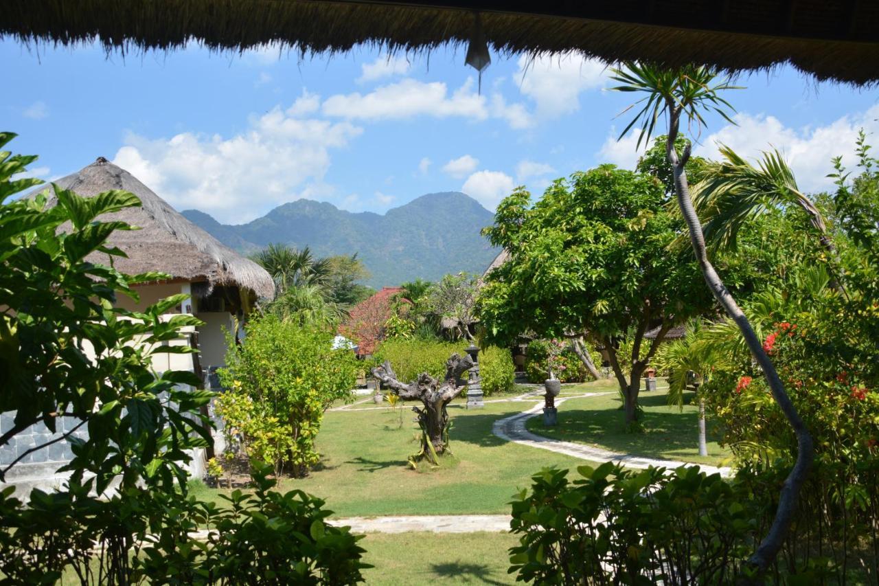 Sunia Loka Bungalows & Dive Center Pemuteran  Exterior photo