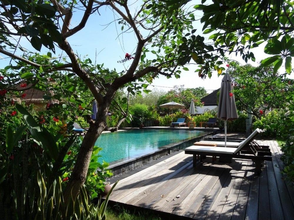 Sunia Loka Bungalows & Dive Center Pemuteran  Exterior photo